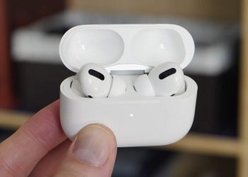 Apple AirPods with iOS 14 comes smart charging that extends battery life